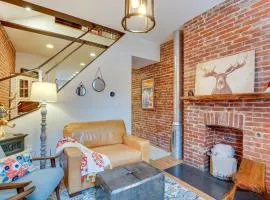 3 Mi to Dtwn Charming Row House in Pittsburgh