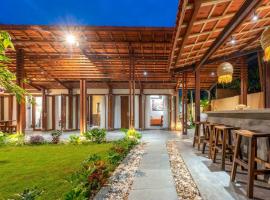 Surf Villa in An Bang beach, Hoi An，位于An Bang的酒店