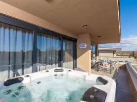 Quercus Village Penthouse with jacuzzi，位于诺维格勒伊斯特拉的酒店