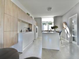 Stylish Home near Maastricht Alicias house，位于拉纳肯的酒店