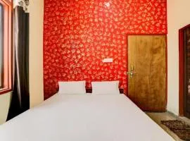 Goroomgo Hotel M J Agra Near Taj Mahal 950m