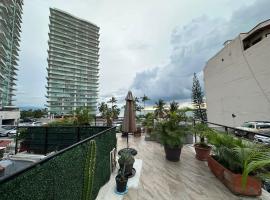 2 BR Penthouse Condo Puerto Vallarta，位于巴亚尔塔港的公寓