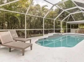 11 Mins to Beach - 3BR w Private Pool + Grill