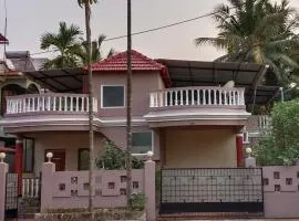 Suburbs Holiday Home