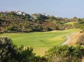 Golfer's paradise on Pezula