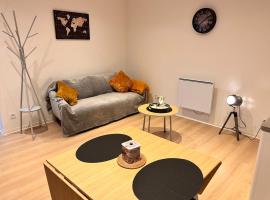 L' authentique Clément，位于隆戈的酒店