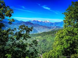 Nuits magiques au village entre mer et montagnes，位于Bigorno的酒店