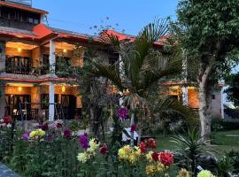 潮塔里花园度假村，位于索拉哈的酒店