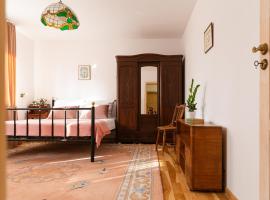 Pink Rose Suite，位于约瑟夫乌的自助式住宿