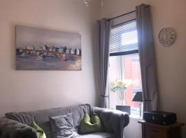 Fabulous flat in the fantastic location of Gosforth，位于戈斯福斯的酒店