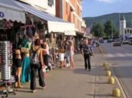 Hotel Hol，位于默主歌耶的酒店