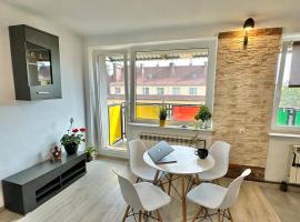 Sunny Apartment in Silesia，位于切拉季的酒店