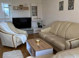 Апартамент &ldquo;Djanina 2&rdquo;，位于桑丹斯基的自助式住宿