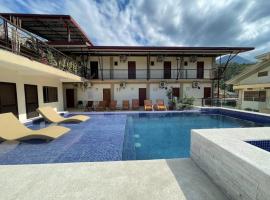 Villa Pamana Inn Puerto Galera powered by Cocotel，位于波尔多·格尼拉的酒店