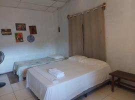 Hostal Brisas del Ometepe Habitación 2，位于里瓦斯的酒店