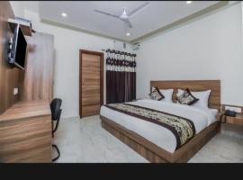 Hotel Mint Residency - Dwarka Sector 9，位于新德里Dwarka的酒店
