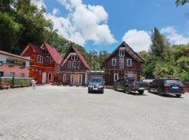AS Resto,Café & Hotel Mitra RedDoorz，位于不拉士打宜的酒店