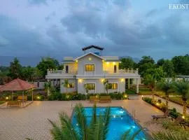 Ekostay Gold Palm Estate I Cricket Turf I Rain Dance I 2 Acre Property