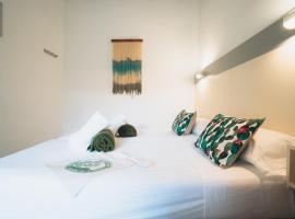 Cactus Hostel，位于戈梅拉岛圣塞瓦斯蒂安的海滩短租房