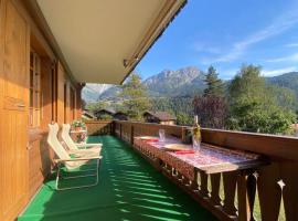 Charming apartment with great view，位于代堡的酒店