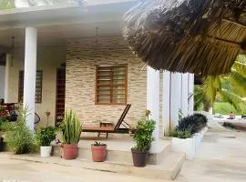 Casa Las Palmas Playa La Saladita