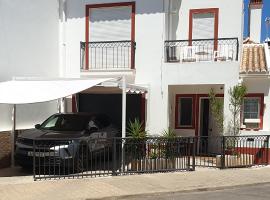 Casa Família Cardoso，位于塔维拉的度假屋
