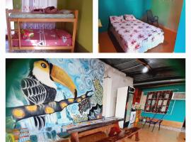 Hostel Loli，位于伊瓜苏港的酒店