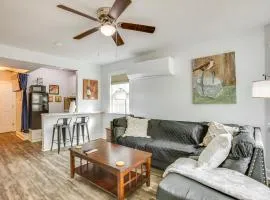 Less Than 1 Mi to Downtown Conroe Charming Apartment