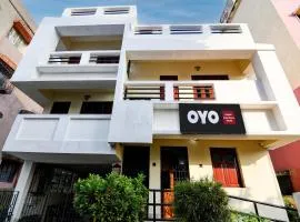 OYO Simplex Guest House Behala