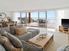 Penthouse Esplanade Cowes - Beach Front - Sea View，位于卡尔斯的公寓