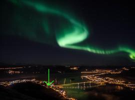 Senja, 2 BR apartment, surrounded by the northern lights and the midnight sun，位于芬斯内斯的酒店