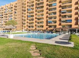 Marina view, sunny one bedroom pyr