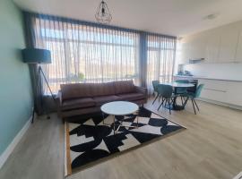 K50163 Modern apartment near the center and free parking，位于埃因霍温的公寓