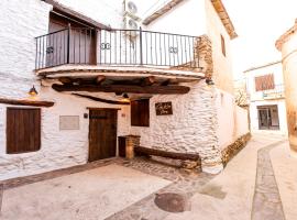 Casa de los títeres，位于皮特尔的酒店