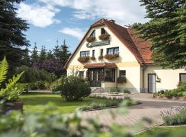 Hotel & Restaurant Waldblick，位于普尔斯尼茨的酒店