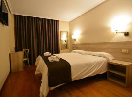 Hotel Rooms Ducay，位于奥利特的酒店