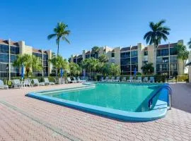 Comfortable Jensen Beach Condo with Pool View!