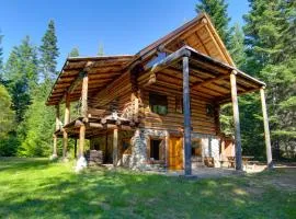 Cozy Easton Cabin with Wenatchee Natl Forest Views!