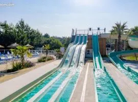 Bungalow de 3 chambres avec piscine partagee et terrasse amenagee a Saint Julien en Born a 9 km de la plage