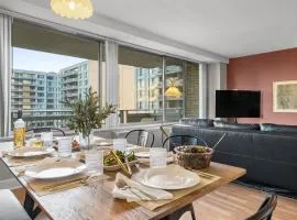DC Luxury Apartment Near Metro