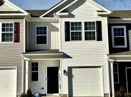 Luray Caverns New Townhome with 3 bedrooms with 1500sqft