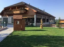 篱笆斯卡多必思旅馆