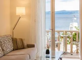 Apartment Riva Mare with Sea View in the center