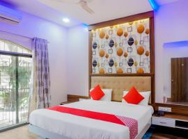 Collection O Hotel Rest Inn，位于Yeraoda的酒店