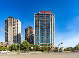 GreenTree Inn Express Kunming East Passenger Station Huazhicheng，位于昆明盘龙区的酒店