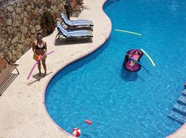 Villa Costa Chica Comodisimo piscina gigante jardines，位于阿卡普尔科的酒店