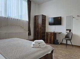 Neva Apartments，位于弗格拉什的酒店