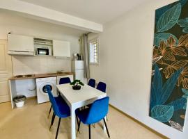 Les Naïades J58 - 2 bedrooms for 5 people !，位于阿韦恩的酒店