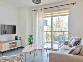 Phaedrus Living: Modern City Flat Elpida，位于Strovolos的公寓