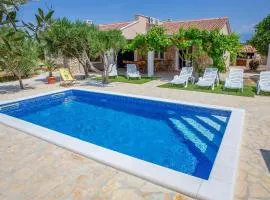 Gorgeous Home In Novalja